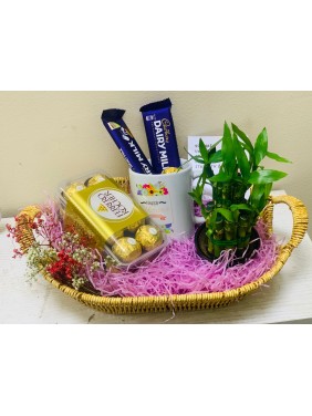 Sweet Woman's Day Hamper