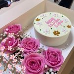 Happy Birthday Bento Cake (500g) with 5 Pink Fresh Roses Hamper