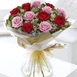 Bouquet of 12 Pink Red Roses