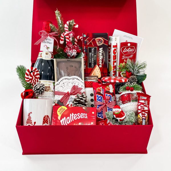 Festive Indulgence: Deluxe Chocolate Gift Box for Christmas