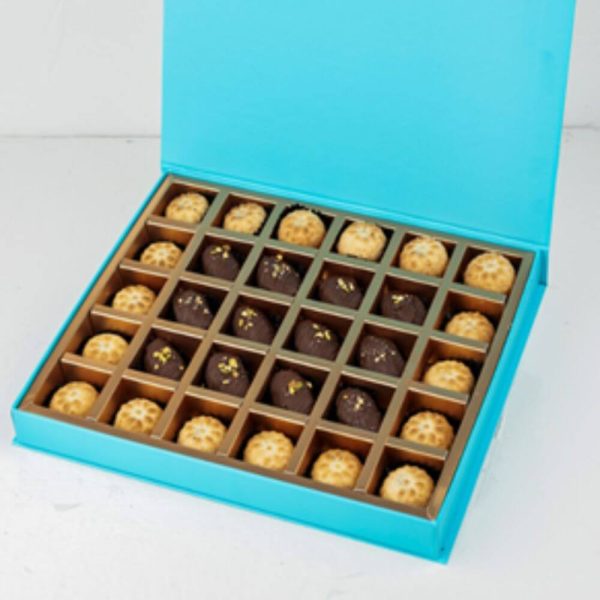 Mamoul and Date Gift Box