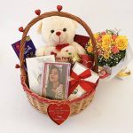 Perfect Valentine’s Day Gift Hamper: Chocolates, Perfume, Flowers & More