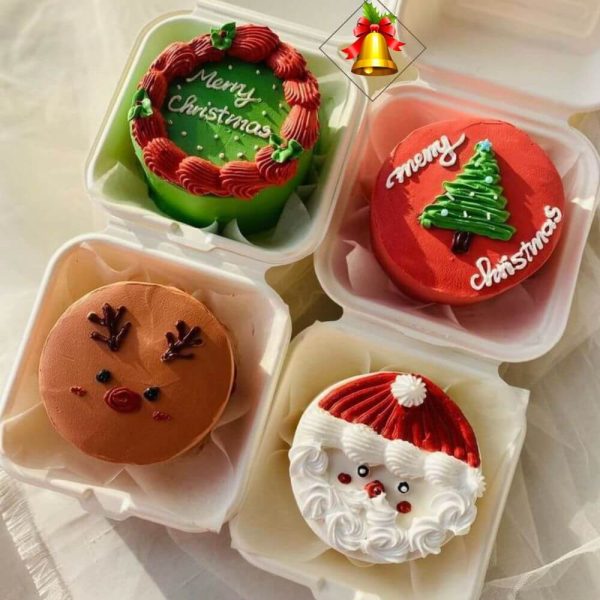 Festive Bento Cake Delights: A Perfect Holiday Gift for Family and Friends