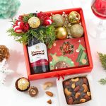 Festive Elegance Christmas Hamper A Perfect Holiday Gift