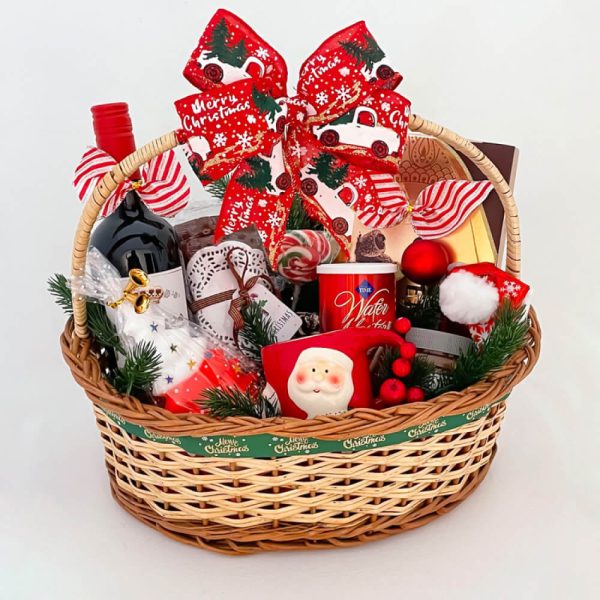 An Ultimate Xmas Basket – Festive Treats Collection
